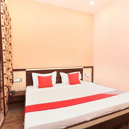Vaccinated Staff- Oyo 15127 Pryag Guest House Jalandhar Exterior photo
